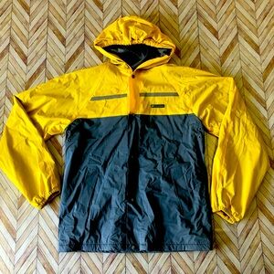 Quality Waterproof Stearns Dry Wear. Yllw/Grey Size Lg/XL Outdoor Wear.